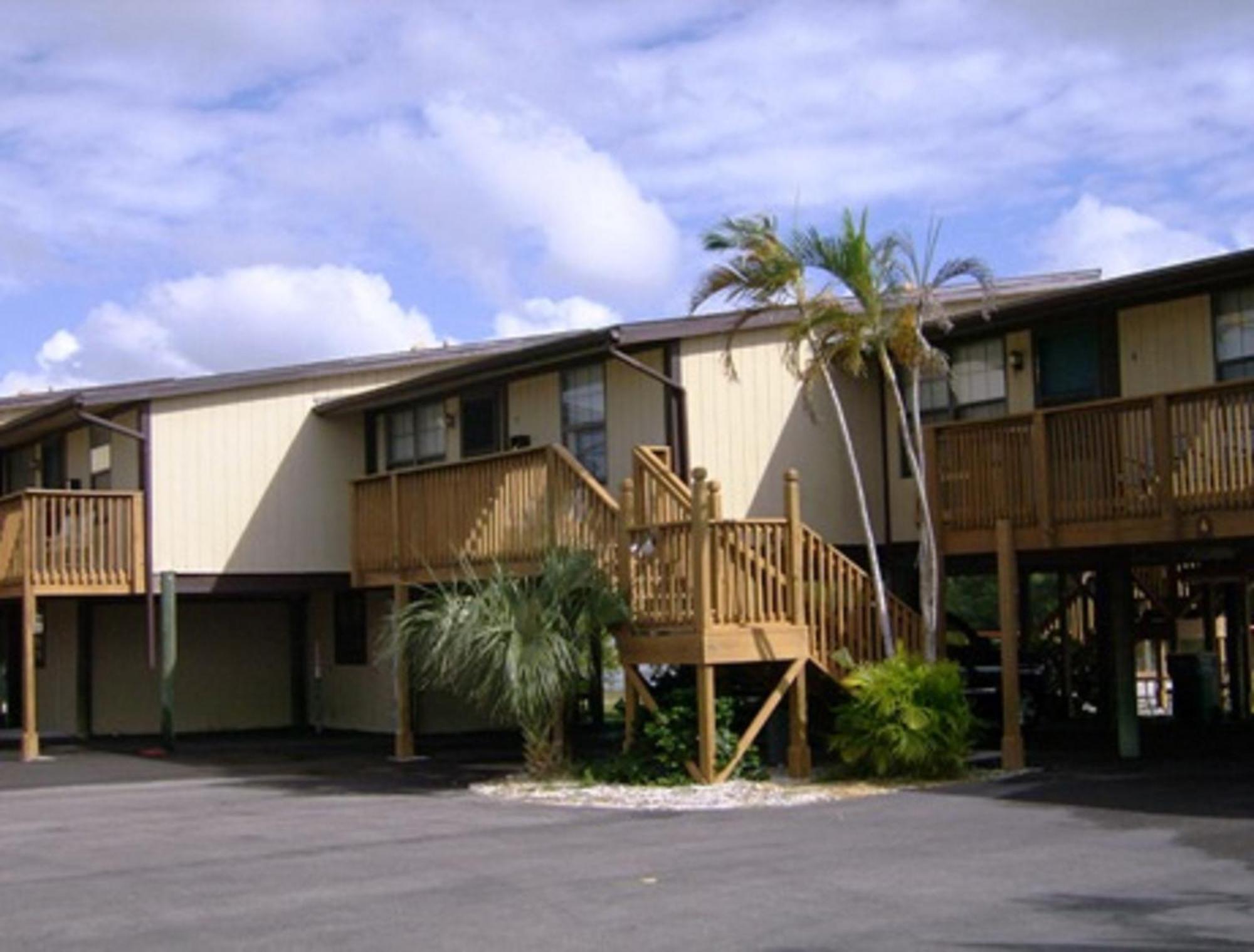 River Wilderness Waterfront Cabins Everglades City Exteriör bild