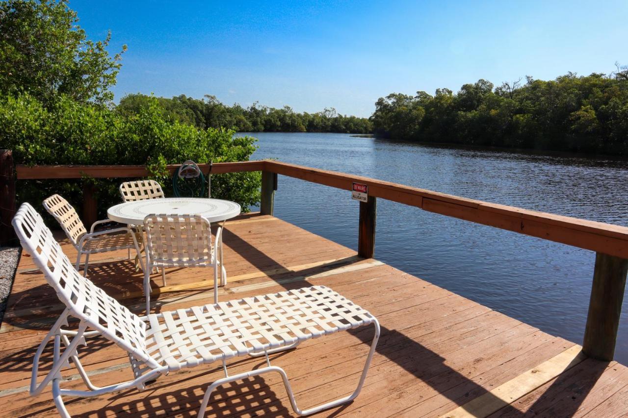 River Wilderness Waterfront Cabins Everglades City Exteriör bild