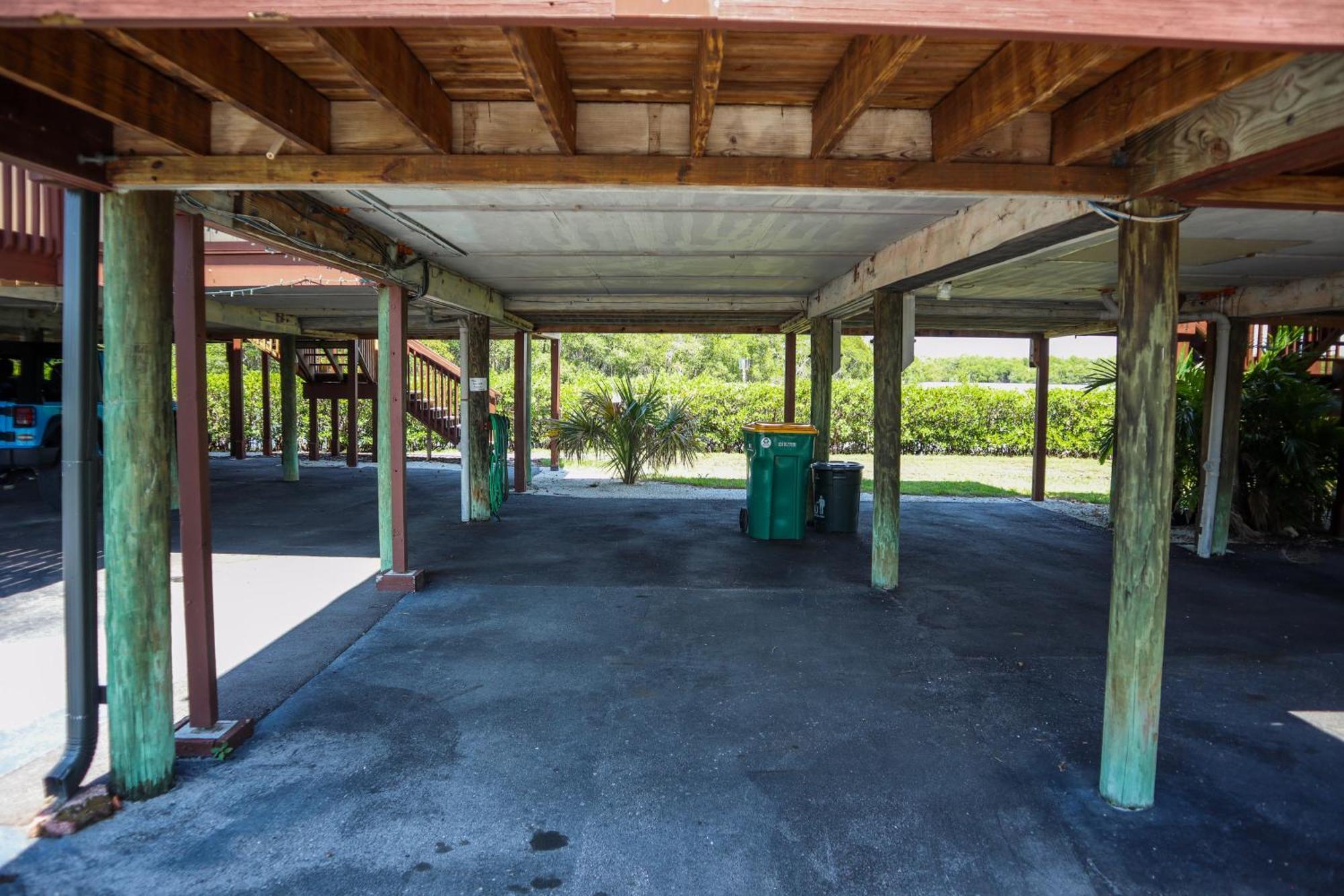 River Wilderness Waterfront Cabins Everglades City Exteriör bild