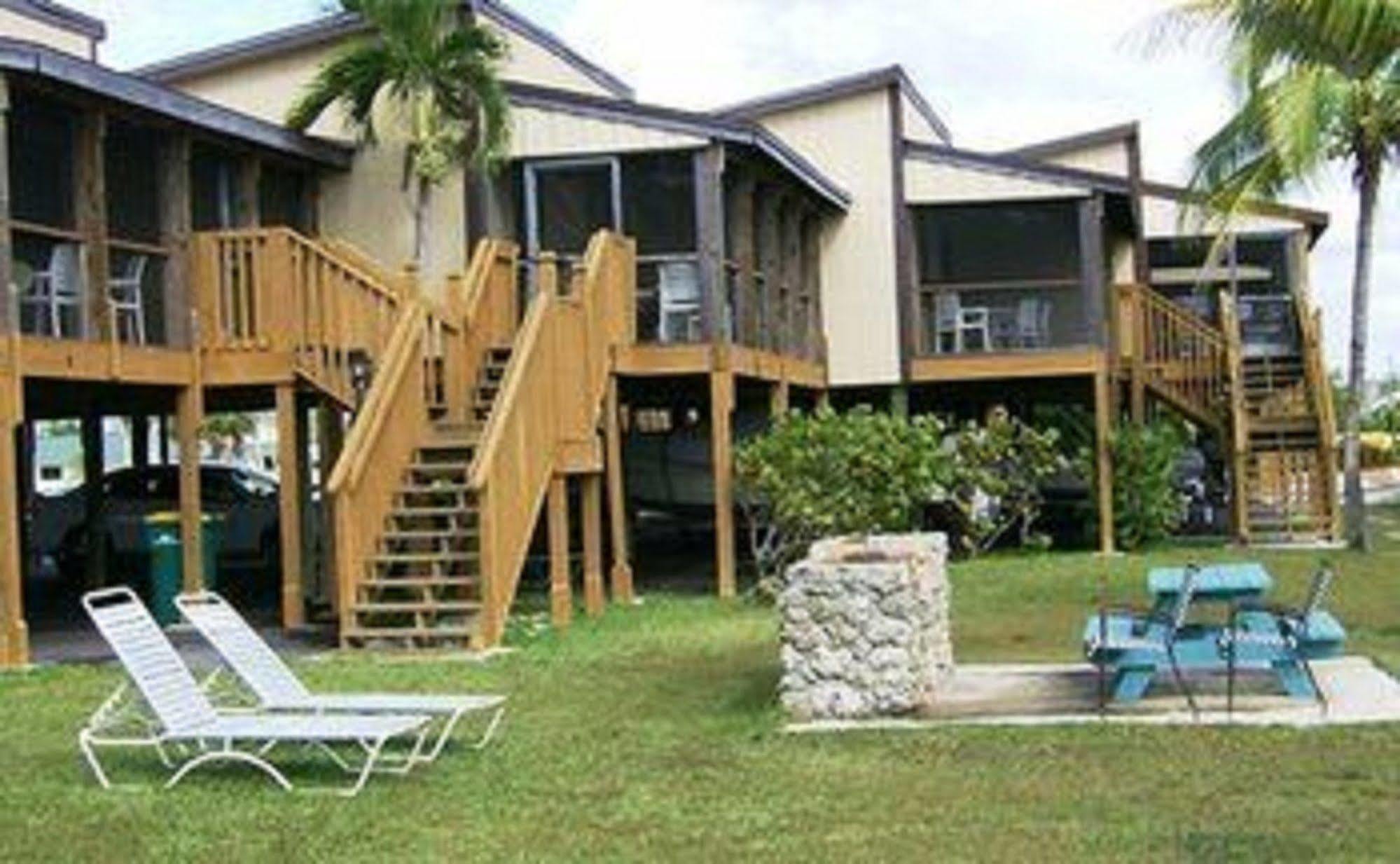 River Wilderness Waterfront Cabins Everglades City Exteriör bild