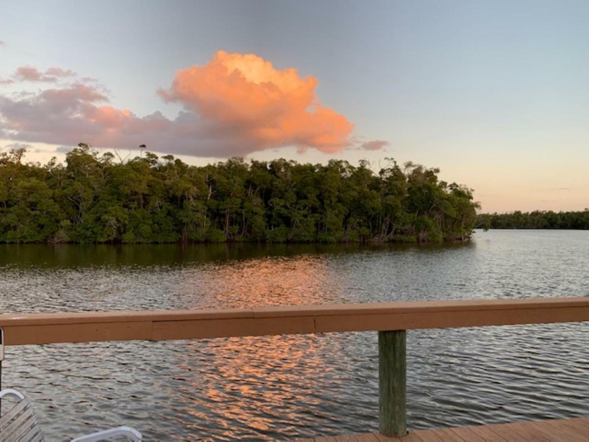 River Wilderness Waterfront Cabins Everglades City Exteriör bild