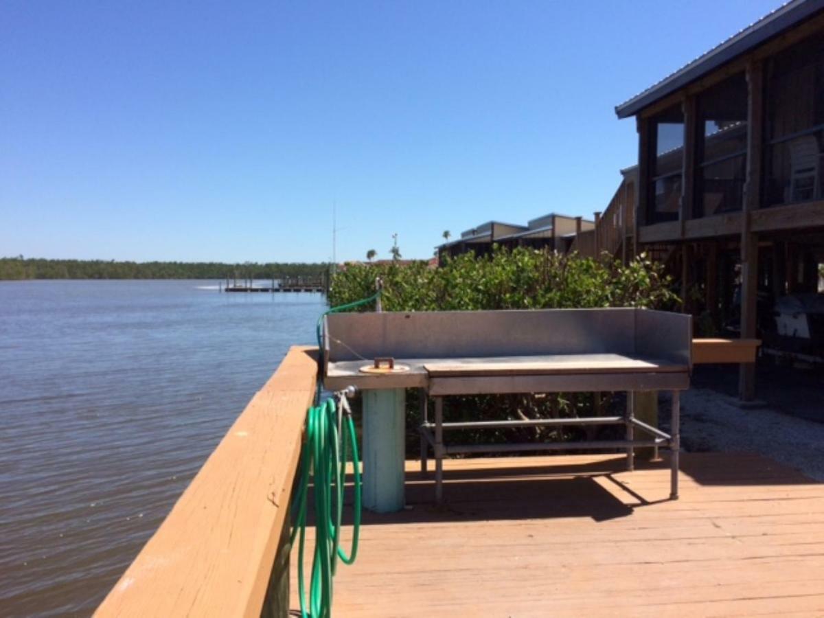 River Wilderness Waterfront Cabins Everglades City Exteriör bild