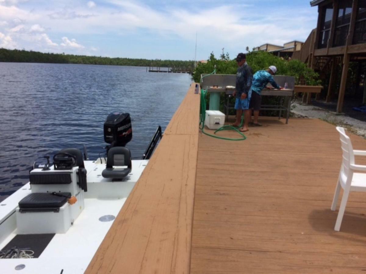 River Wilderness Waterfront Cabins Everglades City Exteriör bild