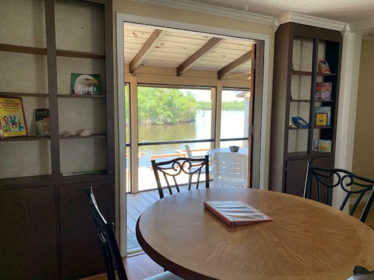 River Wilderness Waterfront Cabins Everglades City Exteriör bild
